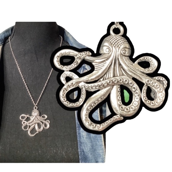 KRAKEN / OCTOPUS NEW - detailed 2” big on necklace - Tibetan silver - Picture 2 of 6